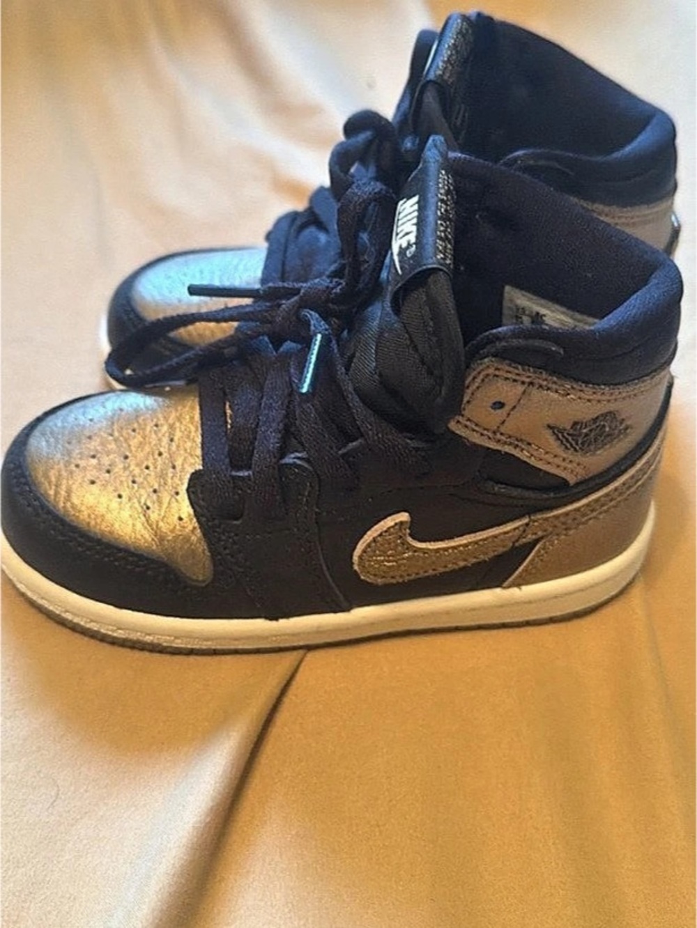 Nike Air Jordan 1 High-Top Sneakers Black & Gold